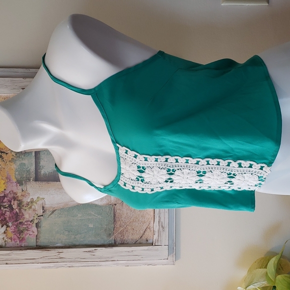 Joyce Crop Top - Picture 3 of 6